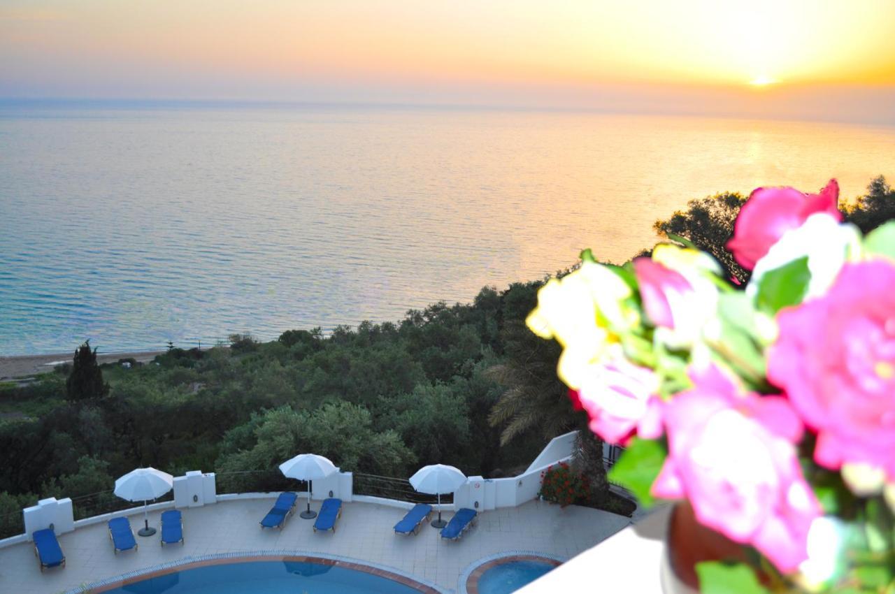 Holiday Apartments Maria With Pool And Panorama View - Agios Gordios Beach Exterior photo